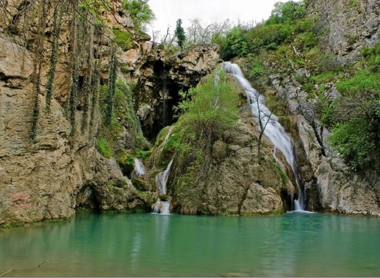 Hotnishki-vodopad-what-to-do-in-Veliko-Tarnovo