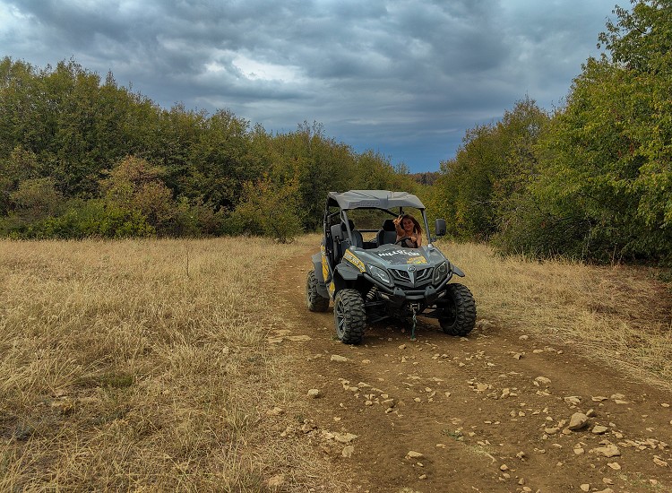 1. Off-road ATV в България в природен парк Hillview Bulgaria.